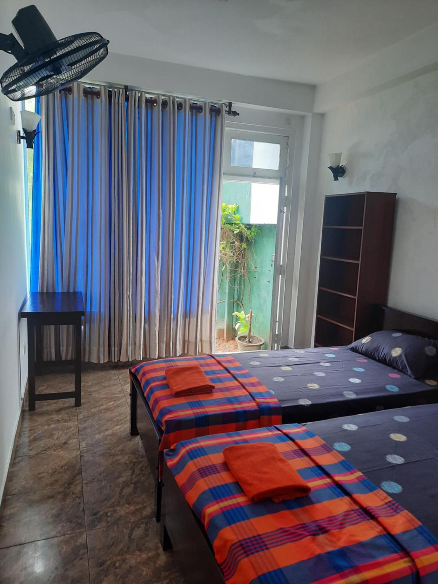 אונה ואטונה White Surfing Beach Resort מראה חיצוני תמונה