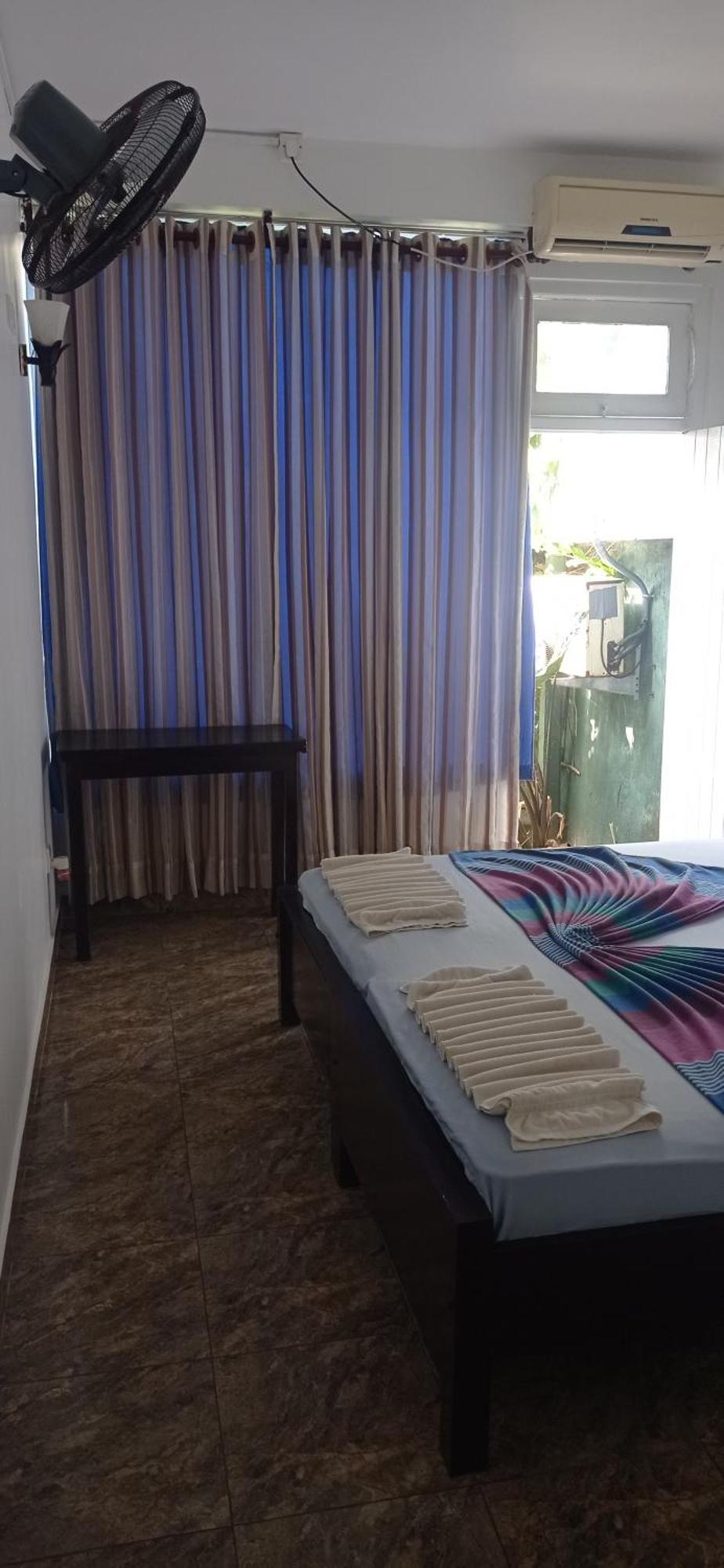 אונה ואטונה White Surfing Beach Resort מראה חיצוני תמונה