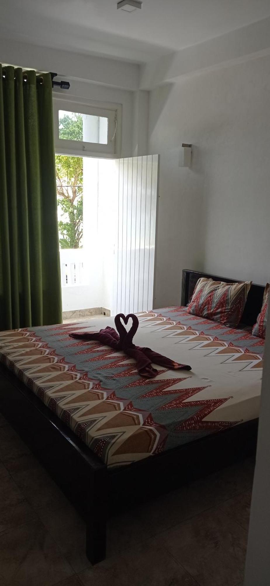 אונה ואטונה White Surfing Beach Resort מראה חיצוני תמונה
